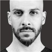 Insegnante per aiuto nei compiti per le scuole elementari, medie e superiori (materie umanistiche)